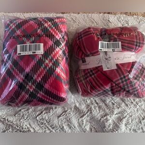NWT Victoria’s Secret bundle (plaid blanket & robe)
